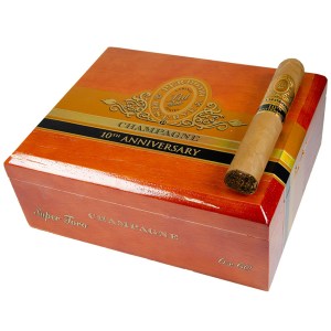 Perdomo Reserve 10th Anniversary Connecticut champagne Super Toro Box