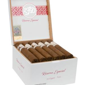 La Flor Dominicana Reserva Especial Toro Box